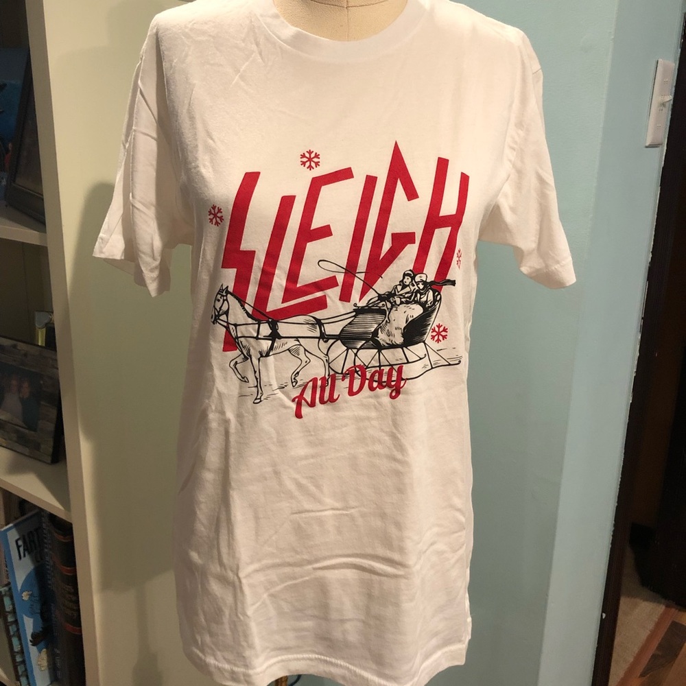 SOM Sleigh All Day tee